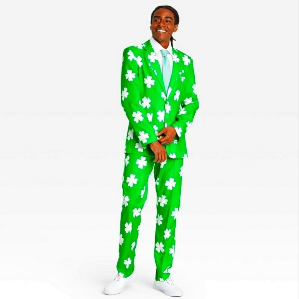 Happy Hour by Tipsy Elves St. Patrick's Day Green with White Shamrocks Size S.